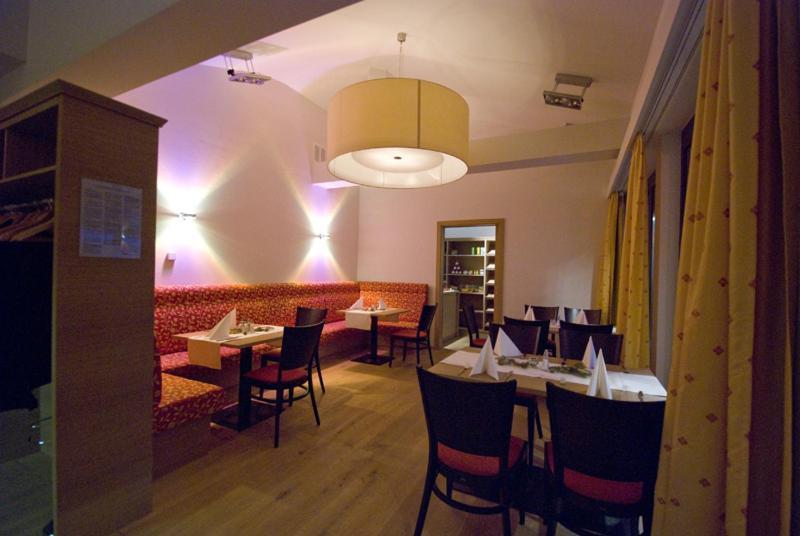 גרה Restaurant Waldmeisterei מראה חיצוני תמונה